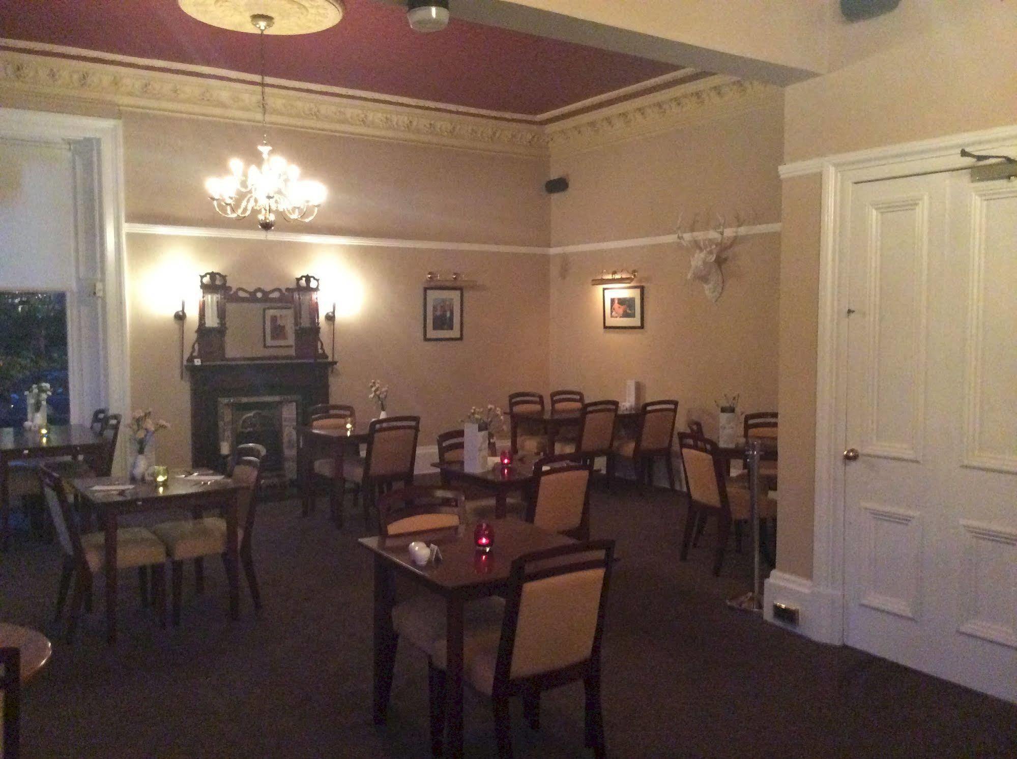 Taychreggan Hotel Dundee Eksteriør bilde