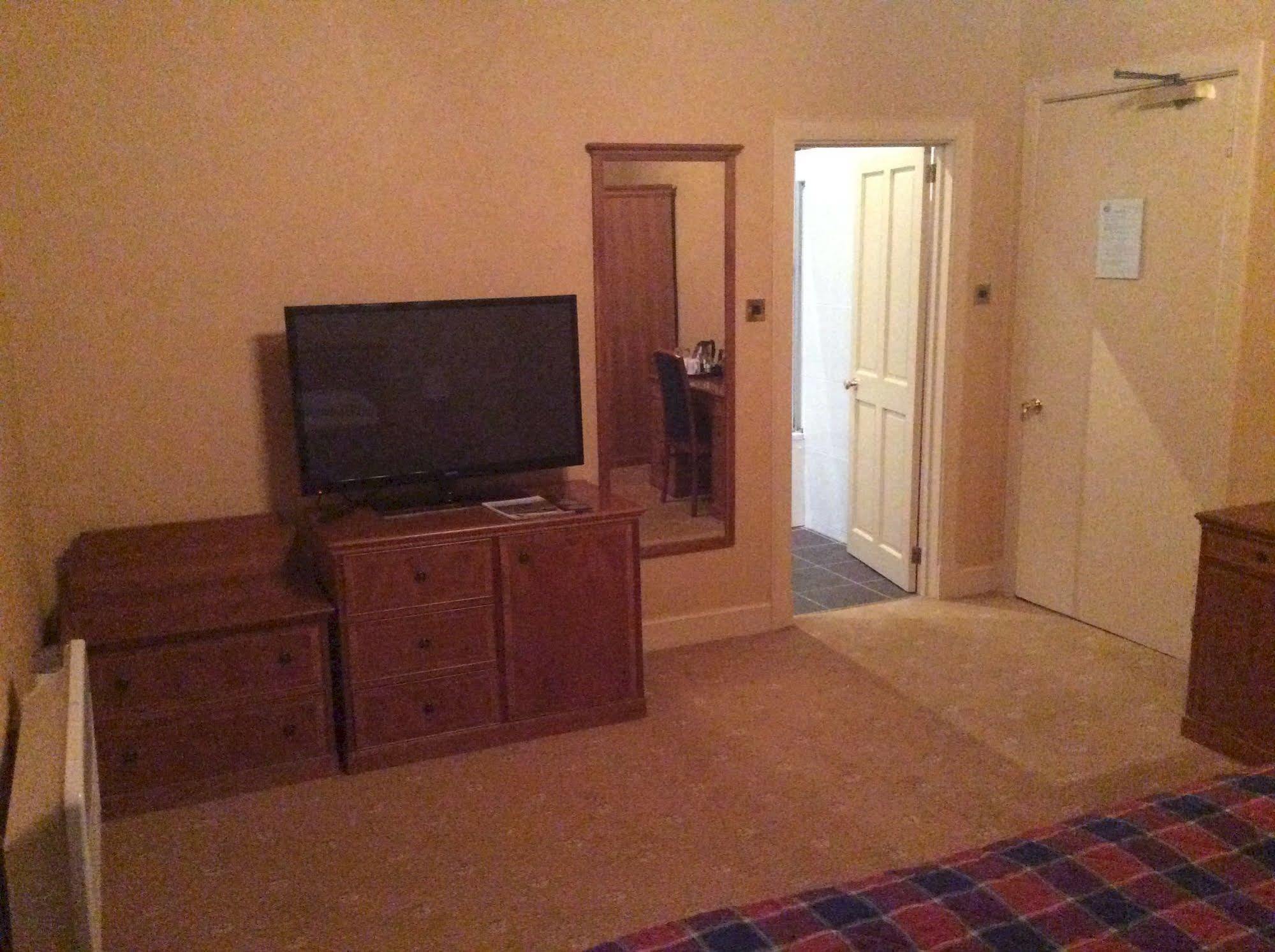 Taychreggan Hotel Dundee Eksteriør bilde
