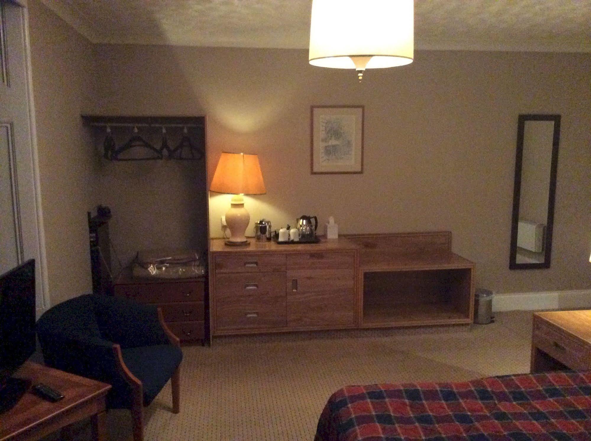 Taychreggan Hotel Dundee Eksteriør bilde