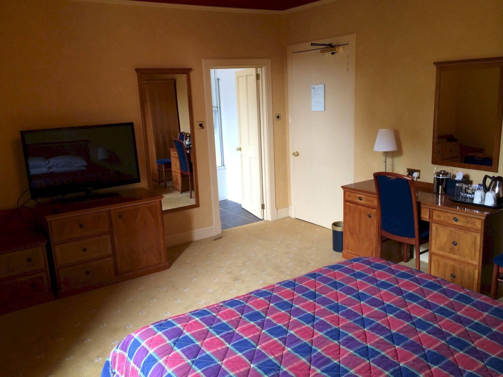 Taychreggan Hotel Dundee Eksteriør bilde