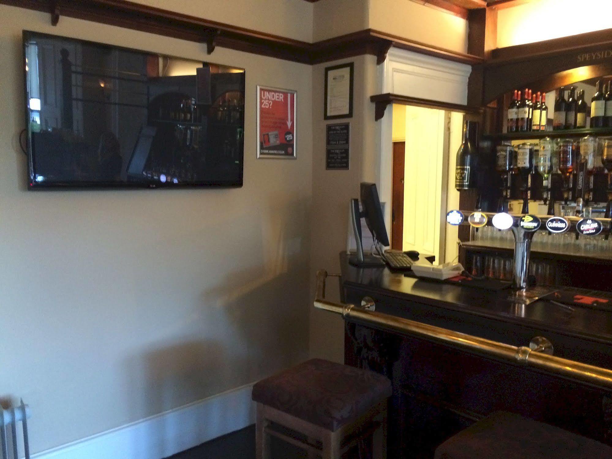 Taychreggan Hotel Dundee Eksteriør bilde